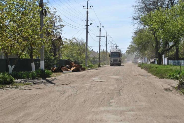 В Кілії влада розробить кошторисну документацію і шукатиме джерело фінансування на ремонт «вбитої» фурами ділянки дороги